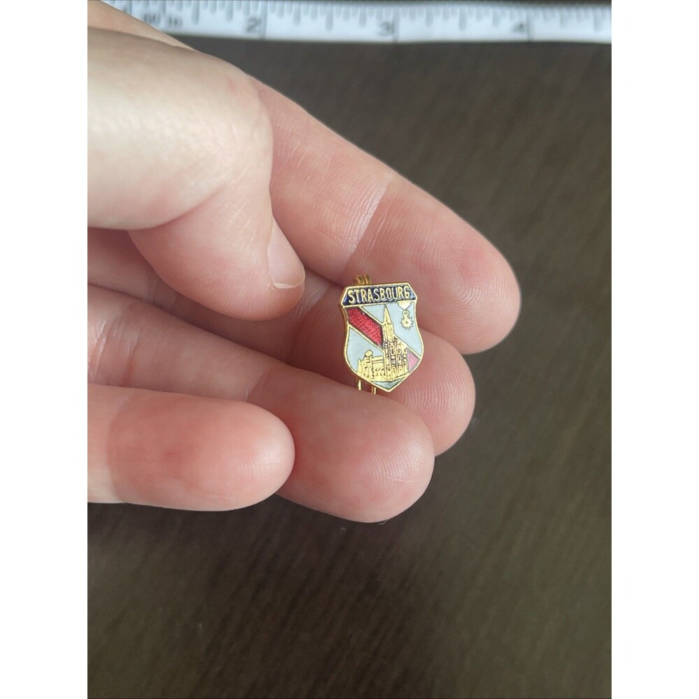 Vtg Strasbourg France Collectible Travel Pin Notre Dame Coat Of Arms